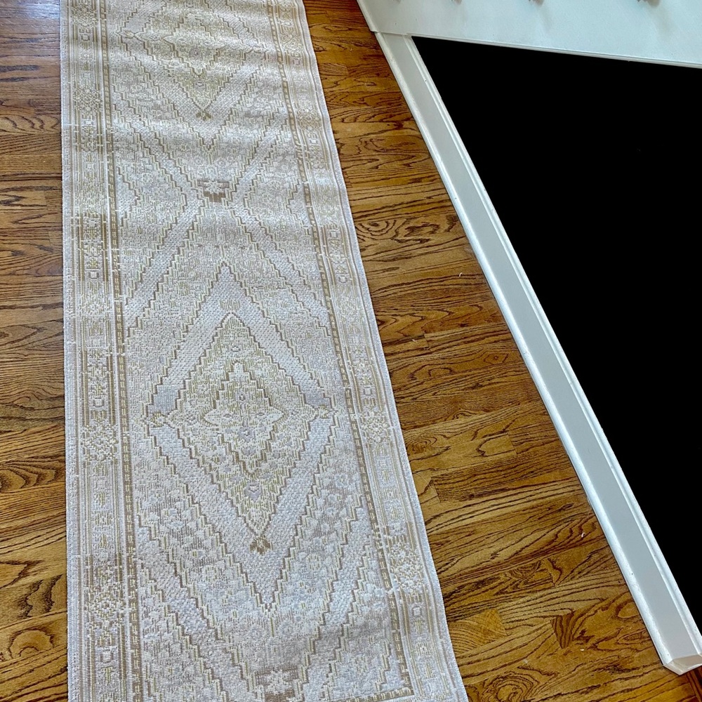 Momeni Isabella Grey Geometric Runner Rug - Picture 8 of 9
